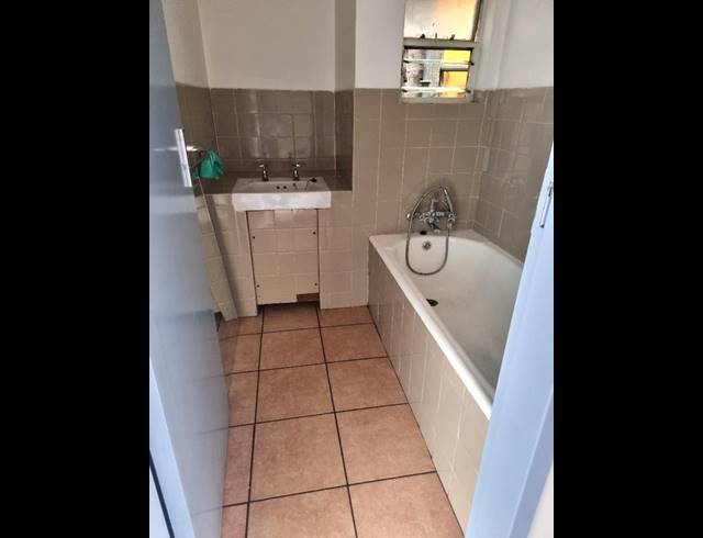 2 BEDROOM APARTMENT FOR SALE IN MALVERN EAST EXT